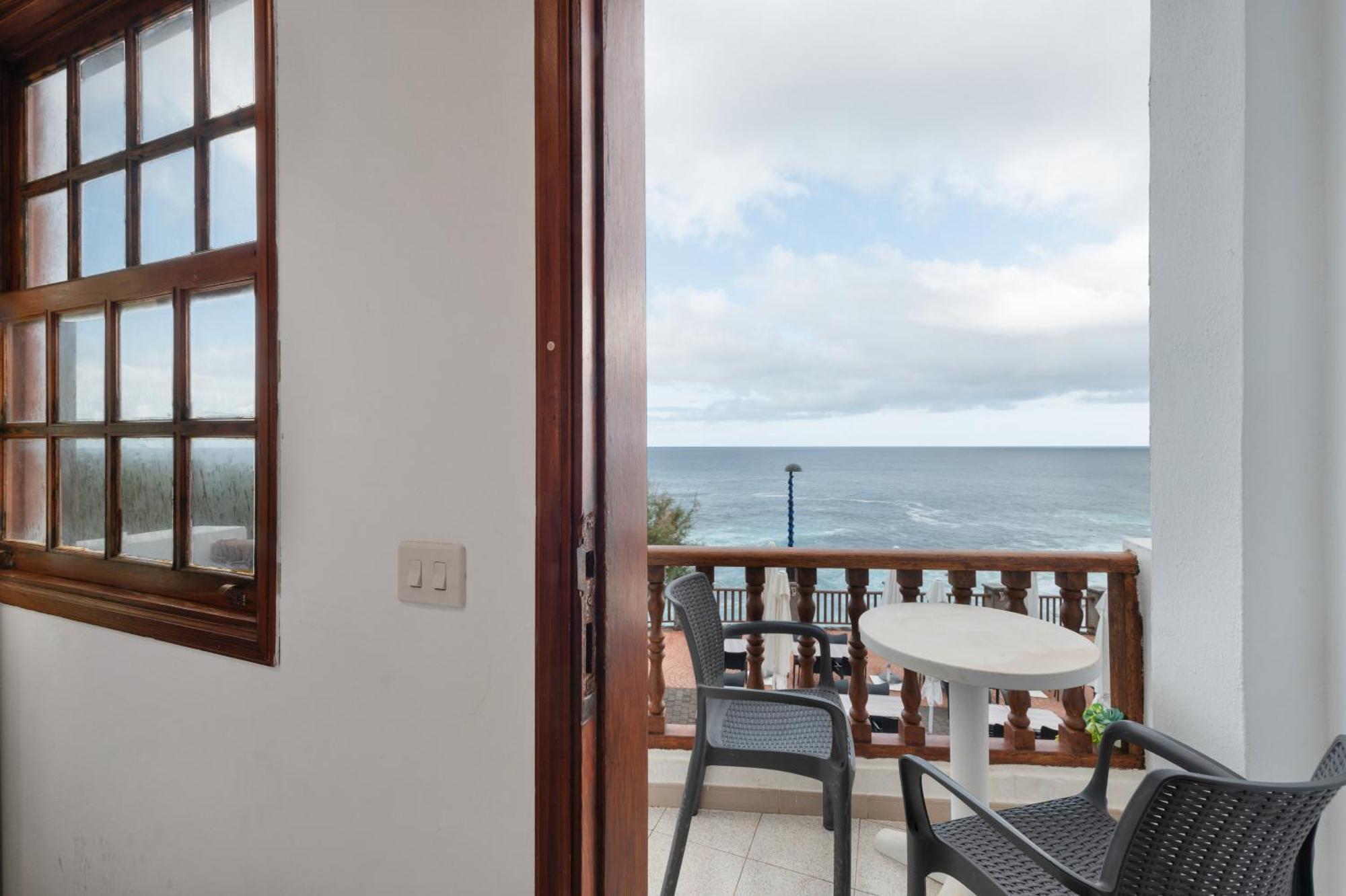 Apartment La Fajana